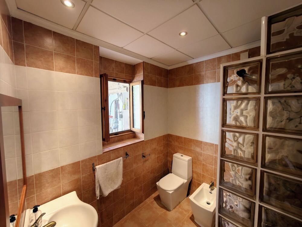 Property 2534 - Image 23